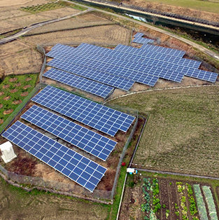 Hệ thống lắp đặt năng lượng mặt trời trên mặt đất cọc tùy chỉnh 80KW